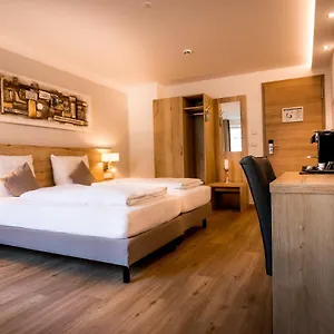 https://hotel-am-kumpfmuhler-kastell.com-bavaria.com