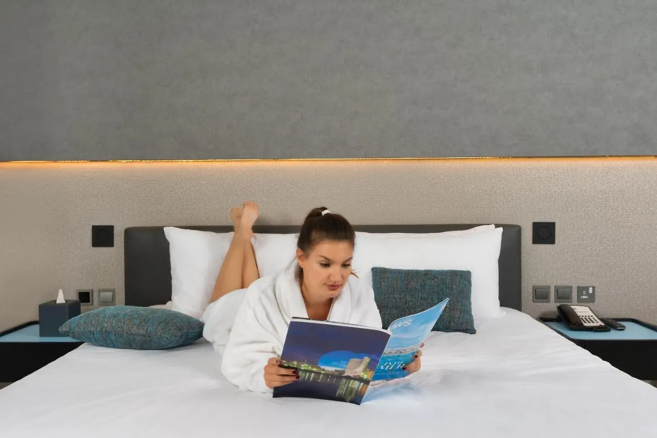 The Manor By Ja, Dubai Hotel